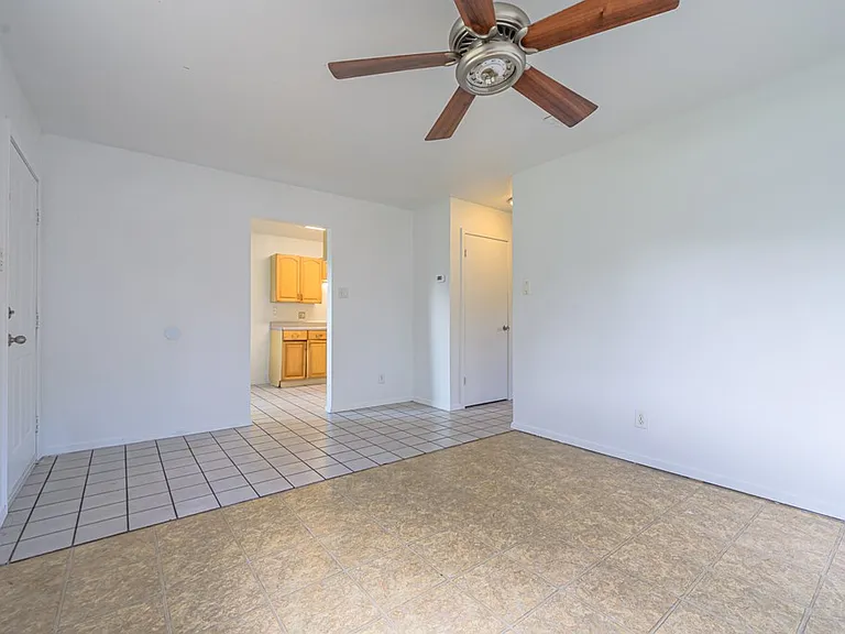 123 Cenizo St — Photo 37