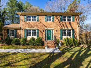 3 Belvidere Ct, Greensboro, NC 27410