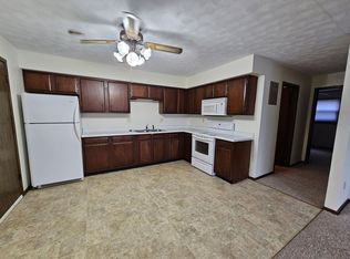 509 1st Ave APT 14, Springville, IA 52336
