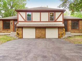 1421 E Haven Ln, Olathe, KS 66062