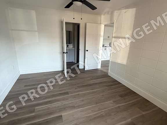 4th image of 100 Caruthers St #111