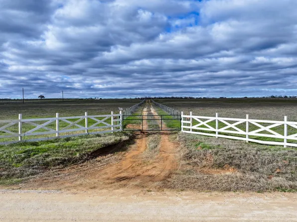 1139 County Road 305 LOT 3, Floresville, TX 78114