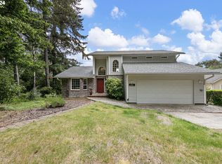 89220 Shore Crest Dr, Florence, OR 97439