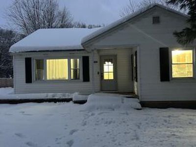 1986 Whitehall Rd, Muskegon, MI, 49445