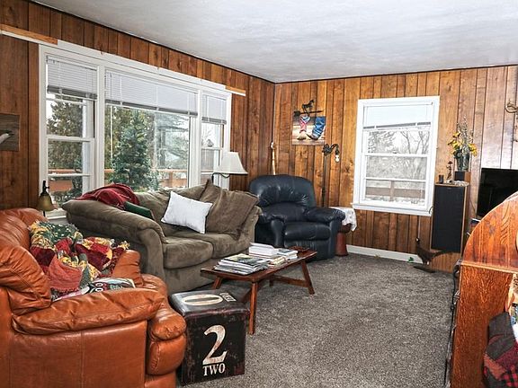 3rd image of 14 Valley Dr