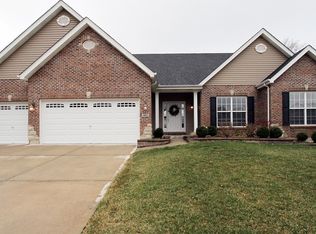 125 Peaceful Meadow Ct, Lake Saint Louis, MO 63367