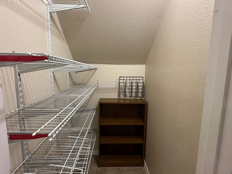 1653 Cherry Ridge Dr — Photo 19