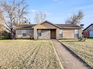1222 Oakbluff Dr, Lancaster, TX 75146