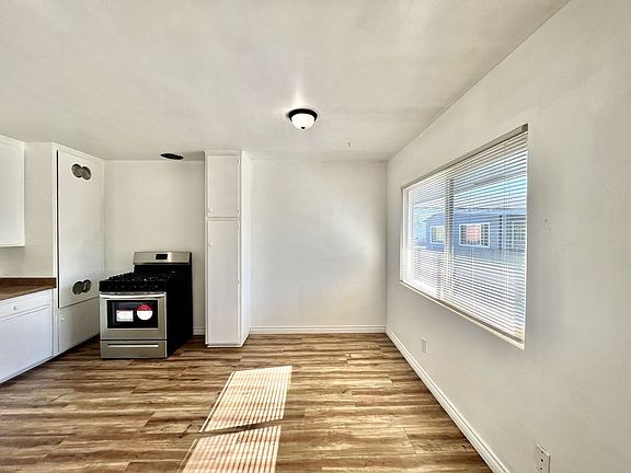3rd image of 1332 W 225th St APT 5