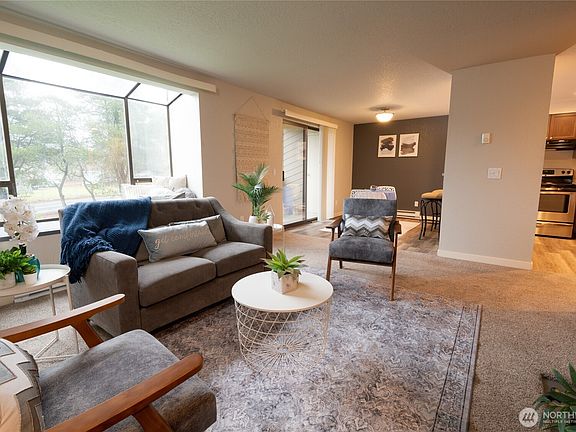 3rd image of 1327 S Puget Drive #F-27