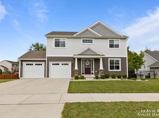 311 Taylor Pl, Sparta, MI 49345