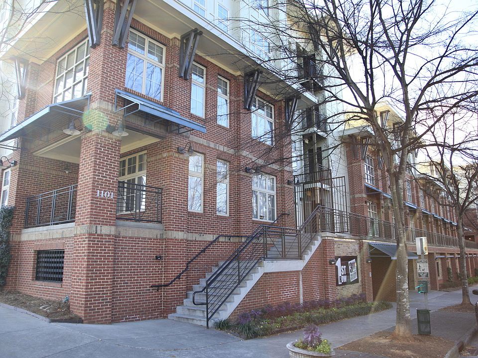 1st image of 1101 W 1st St #207