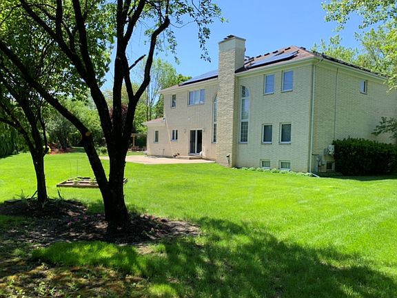 5th image of 1014 Hidden Creek Ct