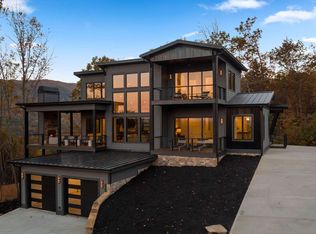 435 Deer Crest Rd, Blue Ridge, GA 30513