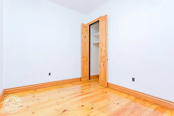 Rented by MySpaceNYC | media 11