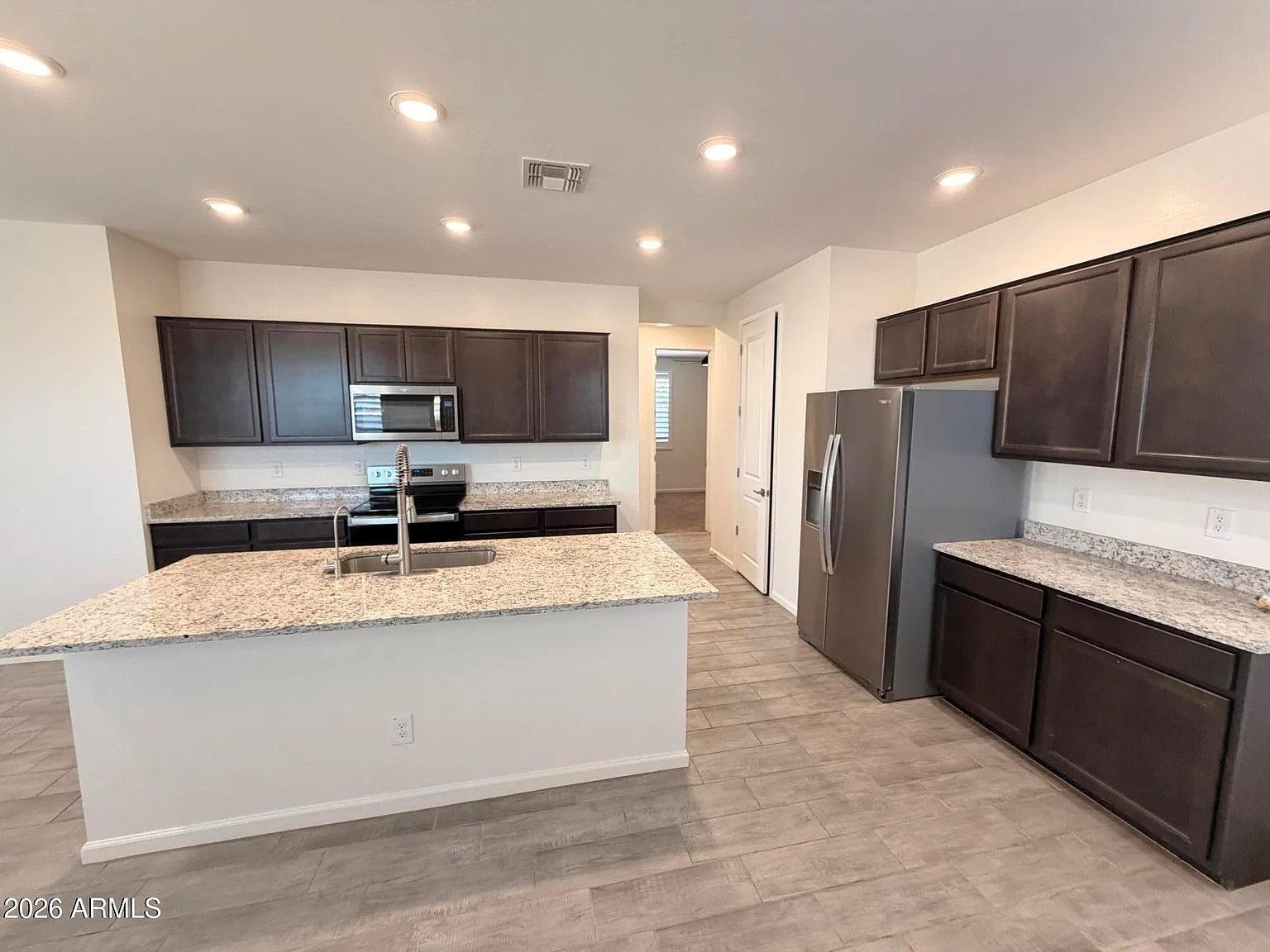 4 bed, 2.0 bath, 1888 sqft, $2,150 — Photo 4