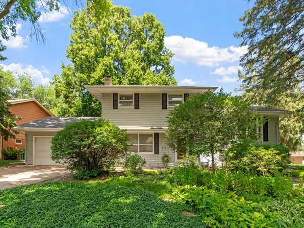 1900 Fredeen Rd, Saint Paul, MN 55112