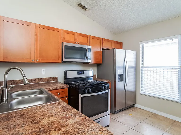 3744 Dartford Dr — Photo 7