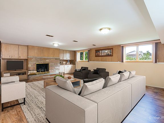 4th image of 598 King Ln