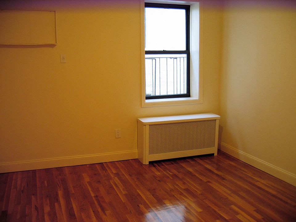 1st image of 1729 2nd Ave APT 5C