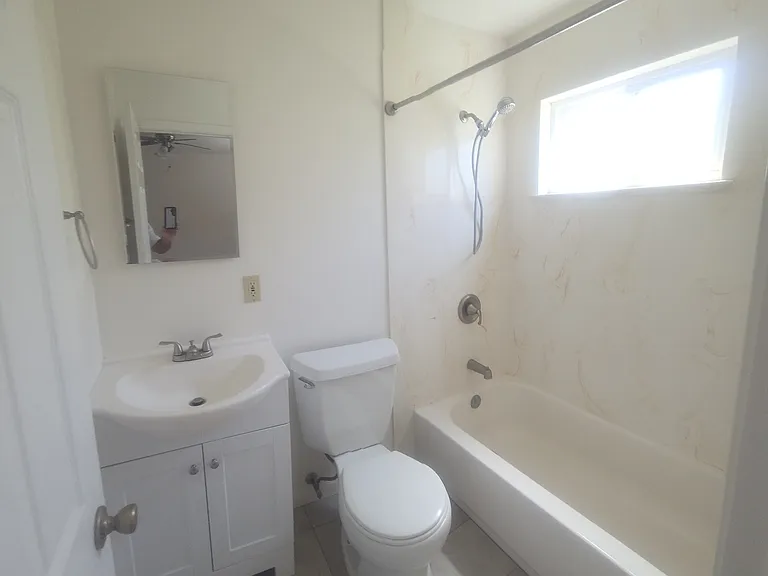 415 S 8th St #6 — Photo 6