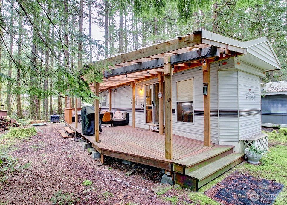 1st image of 22 Wilderness Way