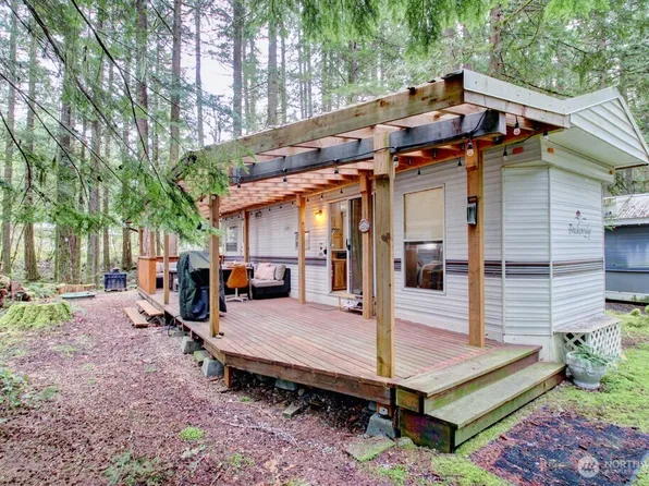 22 Wilderness Way, Deming, WA 98244