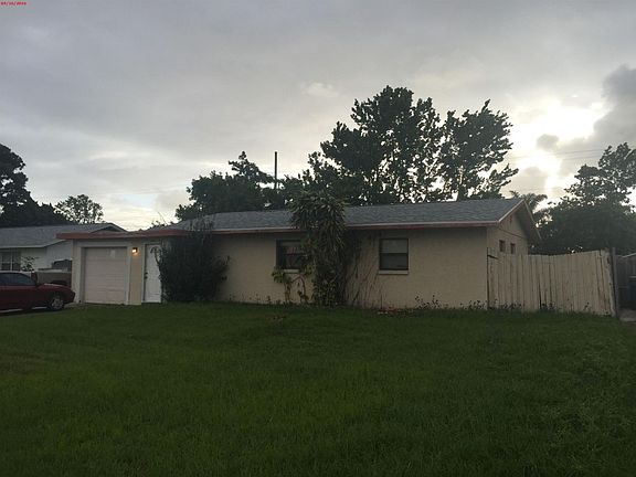 3rd image of 920 Westwood Dr