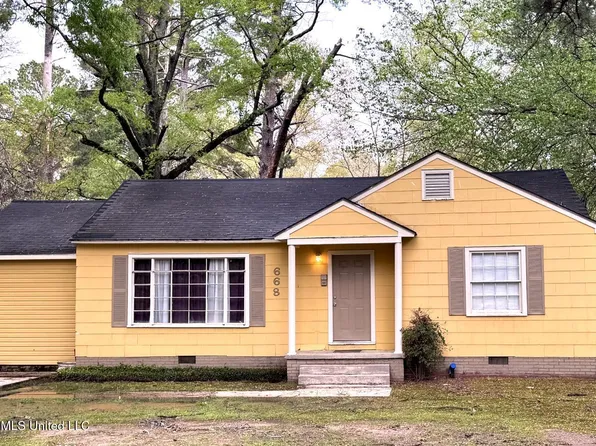 668 Broadmoor Dr, Jackson, MS 39206