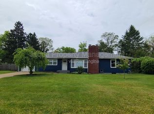 652 Chippewa Rd, Benton Harbor, MI