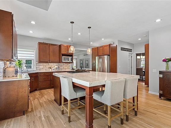 4th image of 13019 Eby Ln