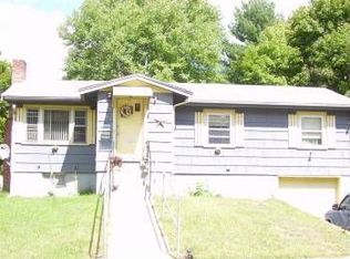 8 Boothby Cir, Randolph, MA 02368