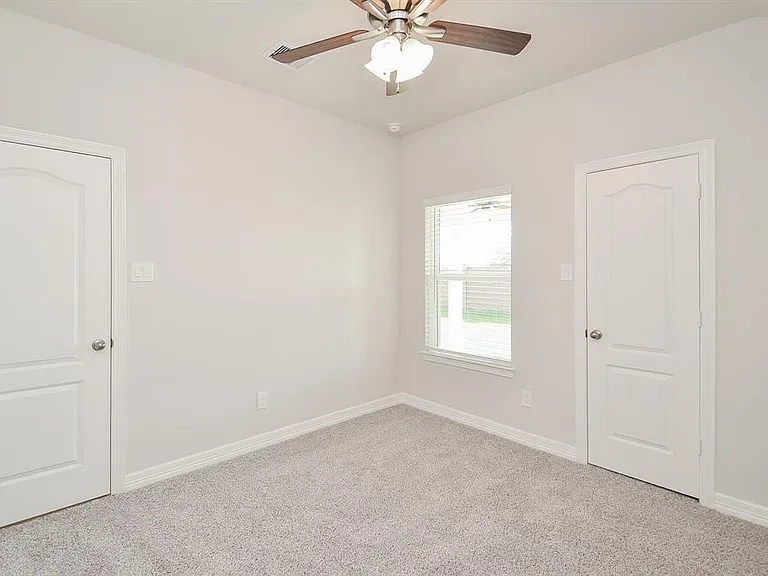 7402 Sunlit Harbor Dr — Photo 9
