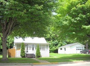 341 Water St, Baraboo, WI 53913