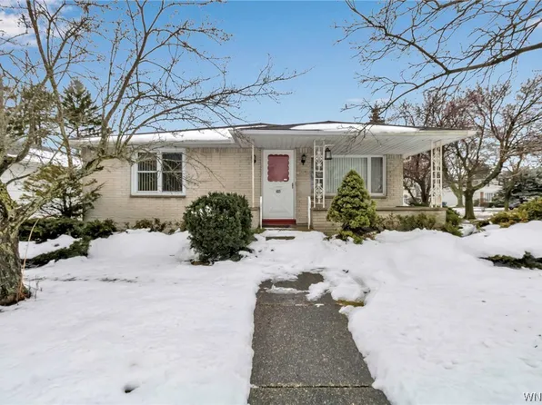 346 Hedstrom Dr, Buffalo, NY 14226