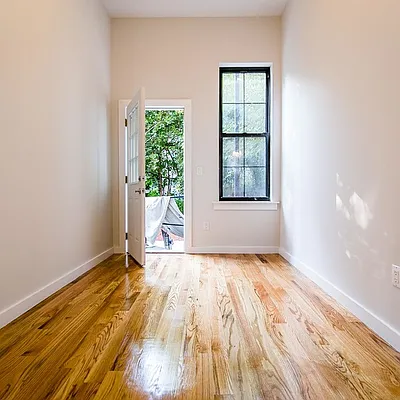 Rented by Nooklyn NYC LLC | media 19