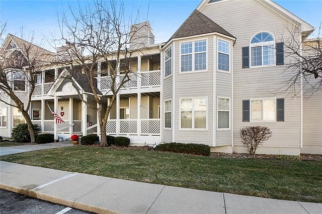 1st image of 4312 Bryant Ct #9