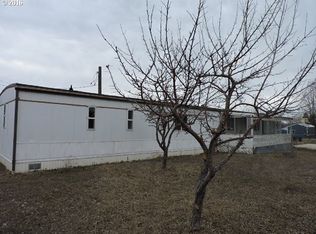 490 East St, North Powder, OR 97867