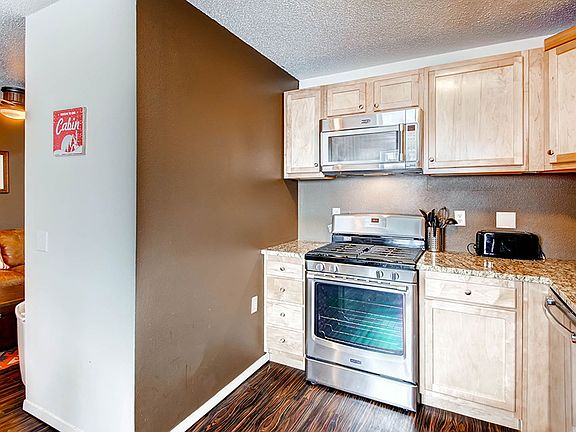 5th image of 50 Fox Run Ln #125