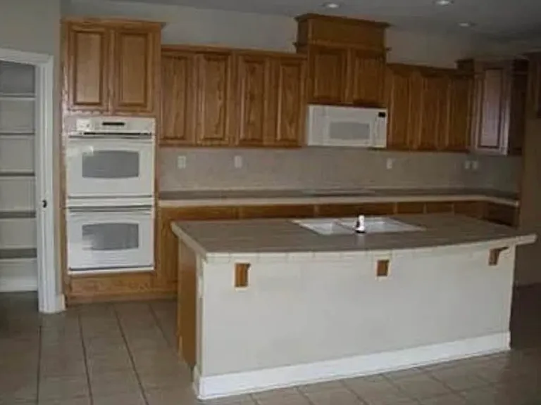2212 Maloney Dr — Photo 2