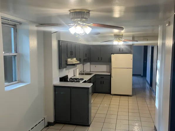 1211 Hillside Place image 5 of 12