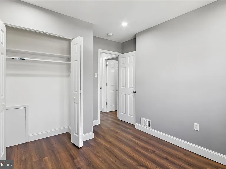 296 Greenough St #2 — Photo 13