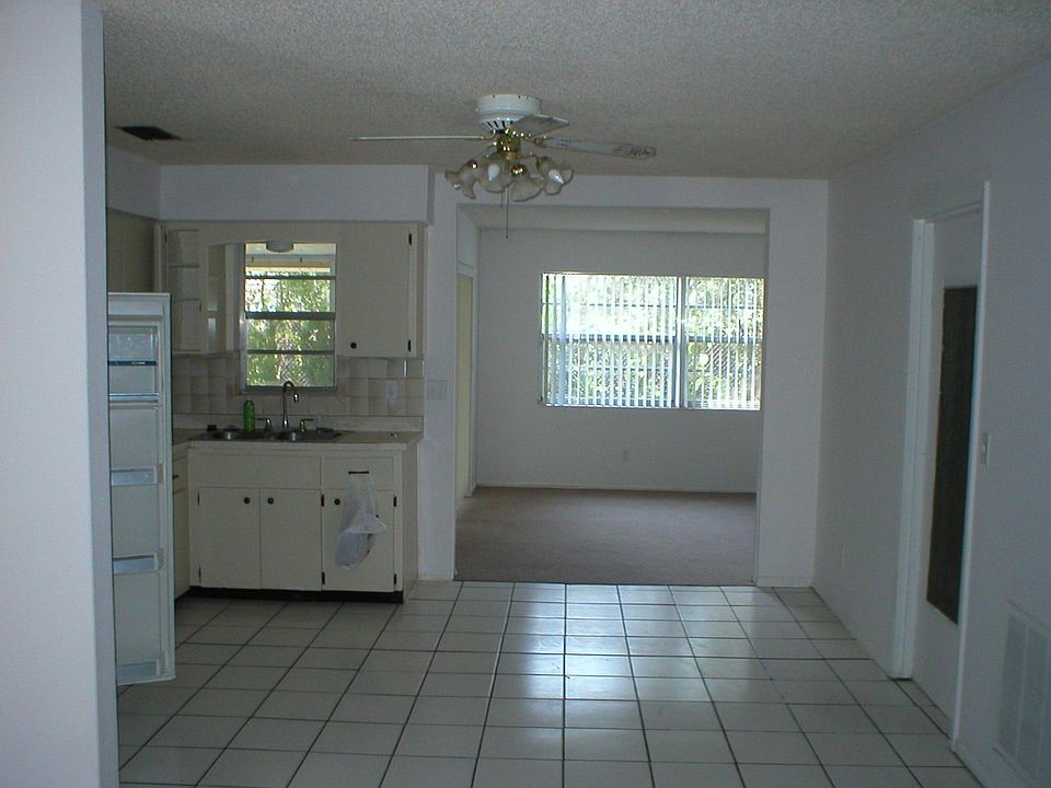 2nd image of 3130 Lecanto St
