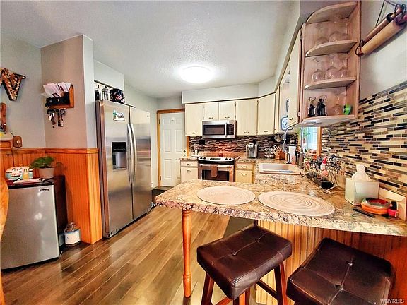 4th image of 5437 Pinecliff Dr