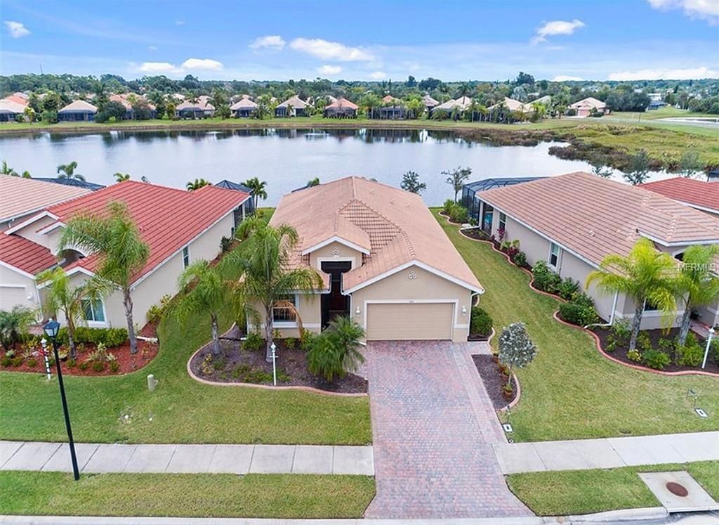 7416 Talon Bay Dr - Property Image