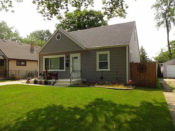 2nd image of 2220 Dresden Ave