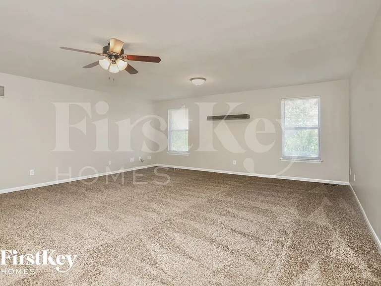 7796 Boatside Dr — Photo 10