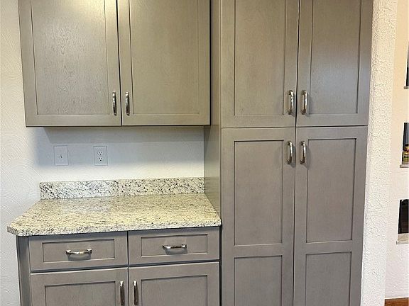 4th image of 2500 Lynnrose Dr