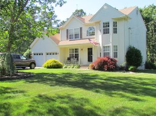 11 Maplewood Dr, Little Egg Harbor, NJ 08087