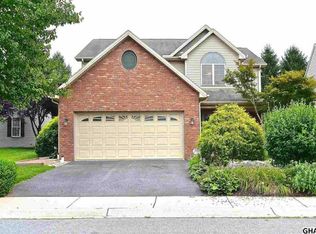 1809 Meadow Ridge Dr, Hummelstown, PA 17036